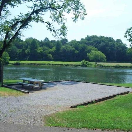 Charming House In Sevierville Family Friendly Quiet Location Close To Wilderness Bagian luar foto